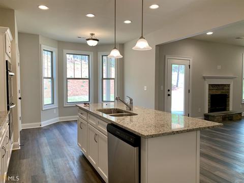 145 Clearwater Dr, Jackson, GA 30233 photo 6