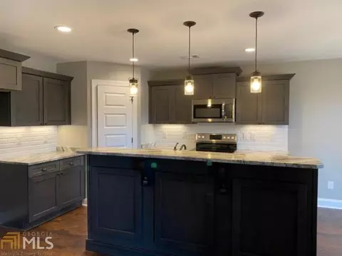 126 Locks Heath Ct, Perry, GA 31069 photo 3
