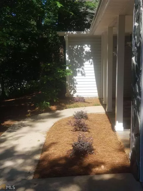 455 Cambridge Way, Covington, GA 30016 photo 4