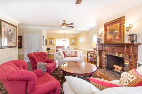 1025 Riverside Dr, Lagrange, GA 30240 photo 8