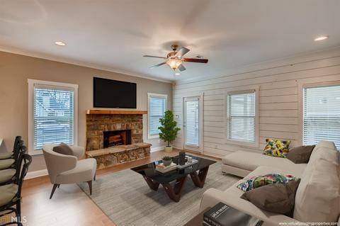 13 E Murphy St, Newnan, GA 30263 photo 9