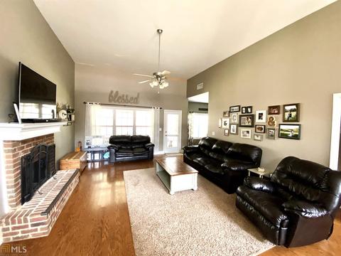 55 Horseshoe Dr, Covington, GA 30014 photo 3