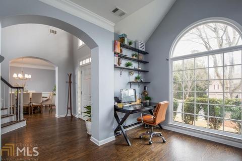 2046 Suwanee Woods Ln, Duluth, GA 30097 photo 6