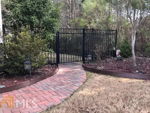 1373 Pebble Ridge Dr, Hampton, GA 30228 photo 3