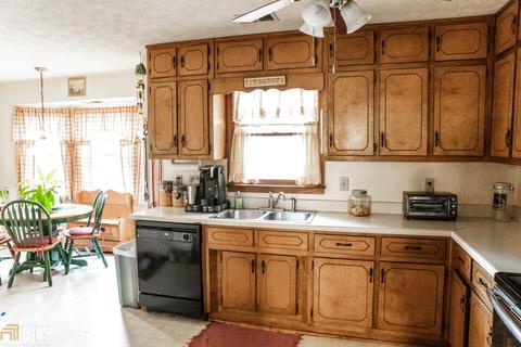 100 Laurel Way, Covington, GA 30016 photo 11