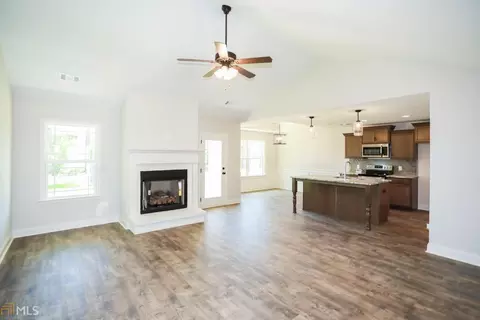 120 Back Cedar, Warner Robins, GA 31093 photo 5