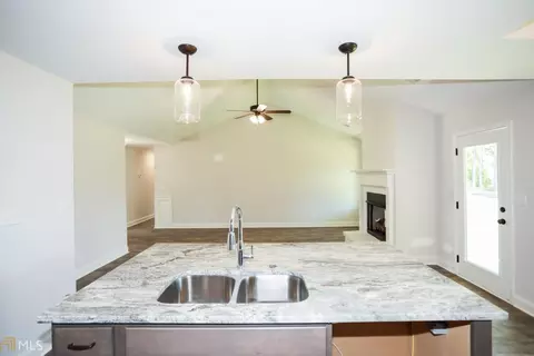 120 Back Cedar, Warner Robins, GA 31093 photo 12