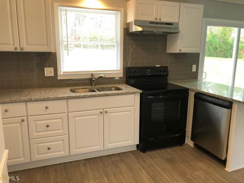 5890 Fox Run, Rex, GA 30273 photo 20