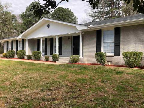 5890 Fox Run, Rex, GA 30273 photo 2