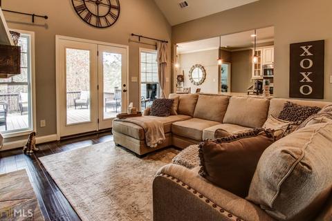 118 Stephens Point Dr, Jackson, GA 30233 photo 8