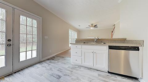 12827 Dolphin Pt, Hampton, GA 30228 photo 4