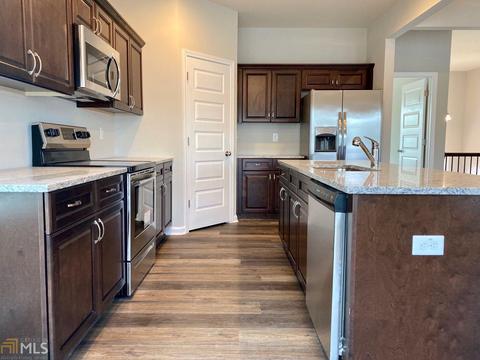 10706 Buckingham Cir, Hampton, GA 30228 photo 3