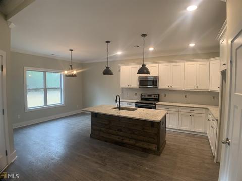 206 Dennard Dr, Perry, GA 31069 photo 2