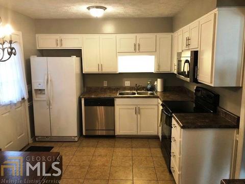 303 Moccasin Trl, Lagrange, GA 30241 photo 2