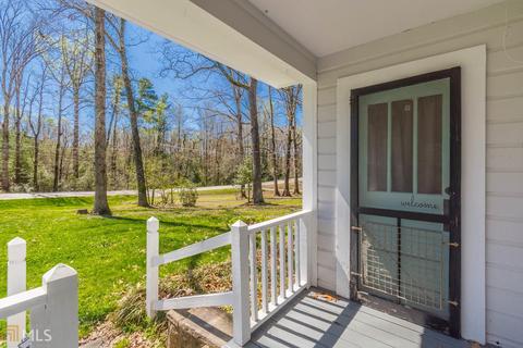 433 E Louise St, Clarkesville, GA 30523 photo 3