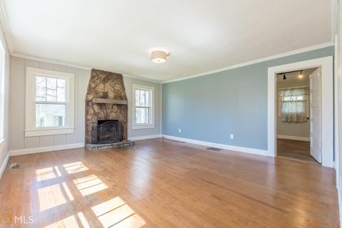 433 E Louise St, Clarkesville, GA 30523 photo 5