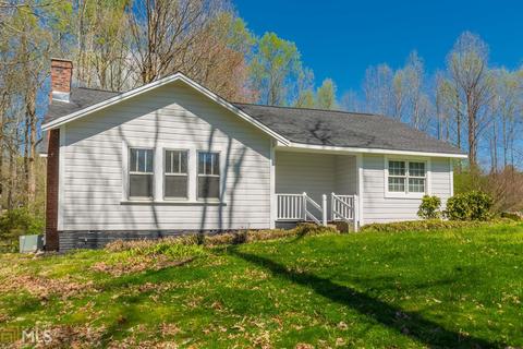 433 E Louise St, Clarkesville, GA 30523 photo 4