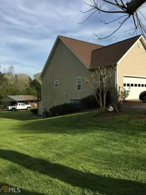 4377 Pine Vale Rd, Gainesville, GA 30507 photo 2