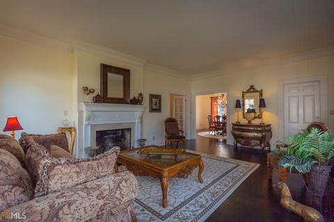 35 Stewart St, Toccoa, GA 30577 photo 4