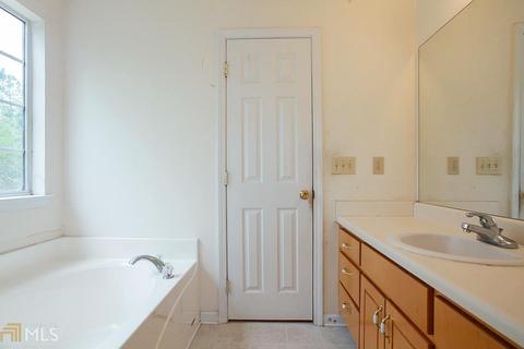 20 Shane, Covington, GA 30016 photo 4