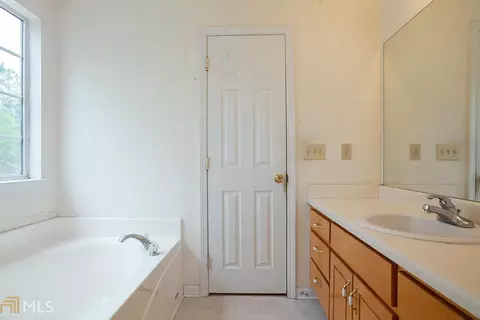 20 Shane Cir, Covington, GA 30016 photo 4