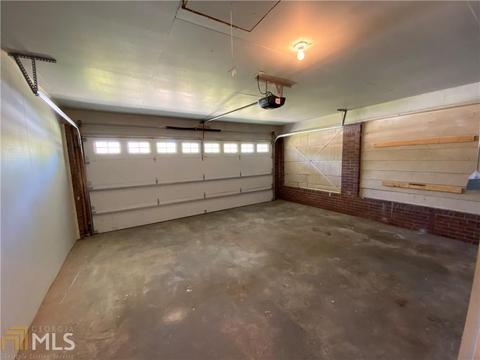 3016 Whispering Hills Dr, Atlanta, GA 30341 photo 7