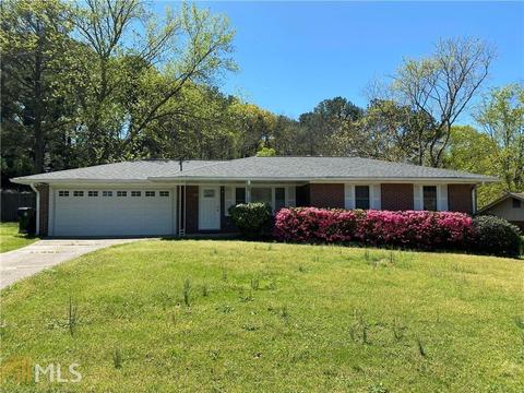 3016 Whispering Hills Dr, Atlanta, GA 30341 photo 1