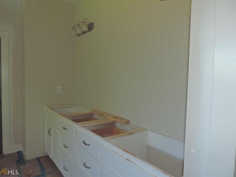 24 E Hill St, Newnan, GA 30263 photo 8