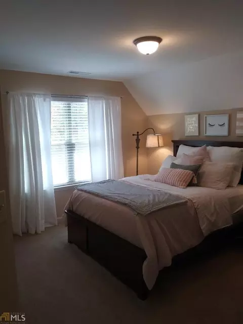 203 SE Lindsay Taylor Dr, Lagrange, GA 30241 photo 5