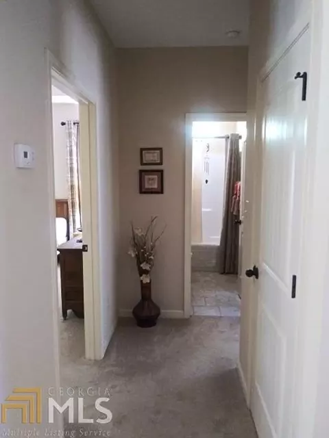 203 SE Lindsay Taylor Dr, Lagrange, GA 30241 photo 2