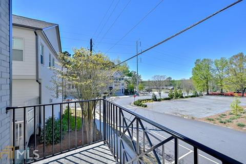1823 Falling Sky Ct NE, Brookhaven, GA 30319 photo 3