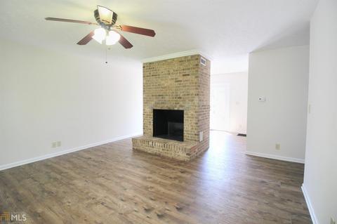 122 Dilly Hl, Lagrange, GA 30240 photo 3
