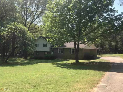 221 Pinehaven Dr, Lagrange, GA 30240 photo 4