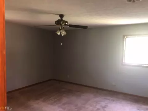 221 Pinehaven Dr, Lagrange, GA 30240 photo 7