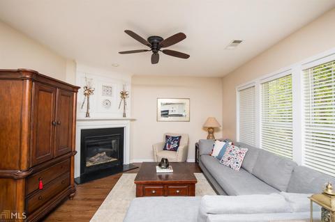 225 Hammersmith Dr, Suwanee, GA 30024 photo 10