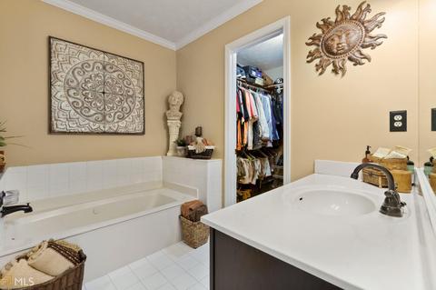 231 Hayes Ln, Rex, GA 30273 photo 18