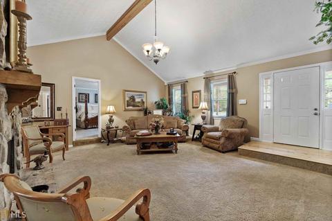 231 Hayes Ln, Rex, GA 30273 photo 7