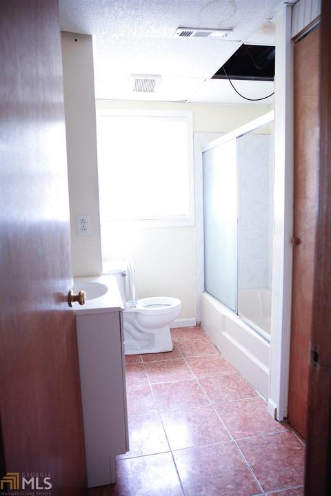 6748 Darrell Ct, Morrow, GA 30260 photo 10