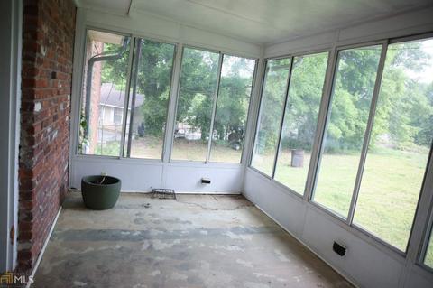 6748 Darrell Ct, Morrow, GA 30260 photo 18