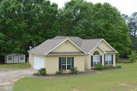 104 Twelve Oaks Dr, Lagrange, GA 30241 photo 2
