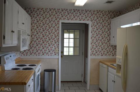 104 Twelve Oaks Dr, Lagrange, GA 30241 photo 5