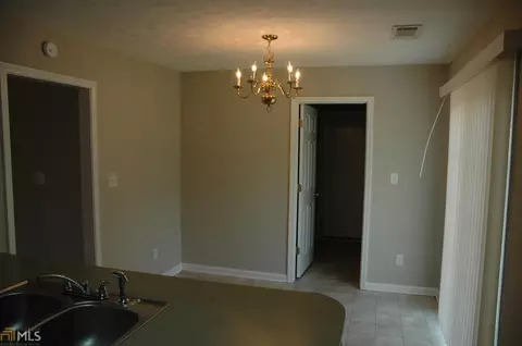 21 Nantuckett Dr, Lagrange, GA 30240 photo 5