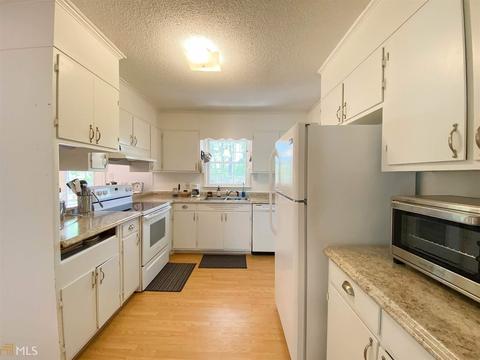 98 Julia Ct, Toccoa, GA 30577 photo 9