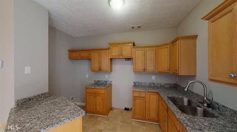 8242 Sterling Ln, Covington, GA 30014 photo 5
