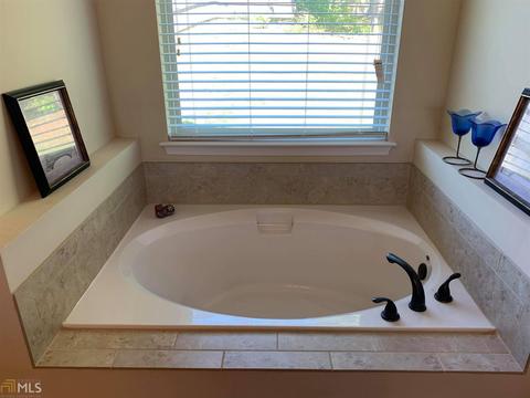 1550 Shadowstone Cir, Winder, GA 30680 photo 21
