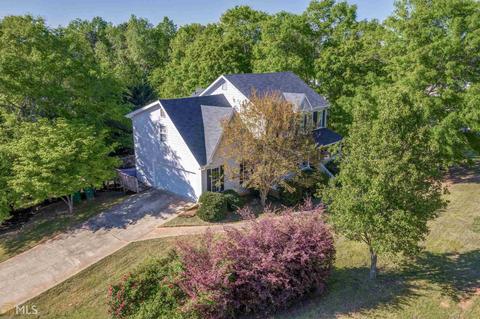 401 Ryan Cir, Winder, GA 30680 photo 1