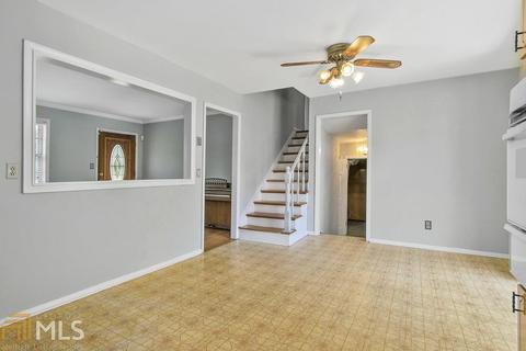1282 Morrow Rd, Morrow, GA 30260 photo 9