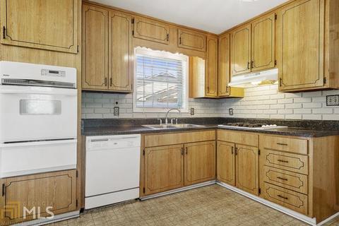 1282 Morrow Rd, Morrow, GA 30260 photo 7