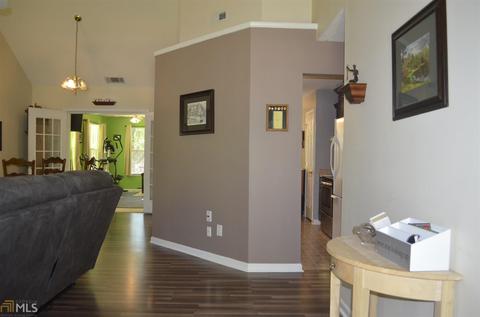 121 Apache Pointe Dr, Senoia, GA 30276 photo 5