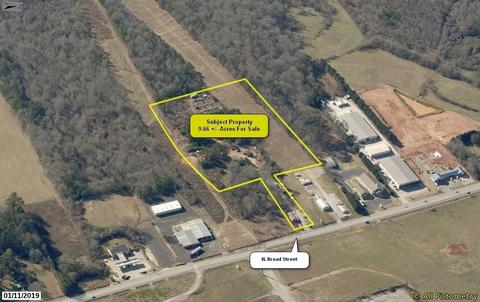 809 N Broad St, Monroe, GA 30656 photo 1
